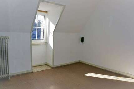 Haus Frankfurt Unterliederbach - 6 Zimmer, 139 m&sup2;, 565.000&euro; | Angebot:24898880