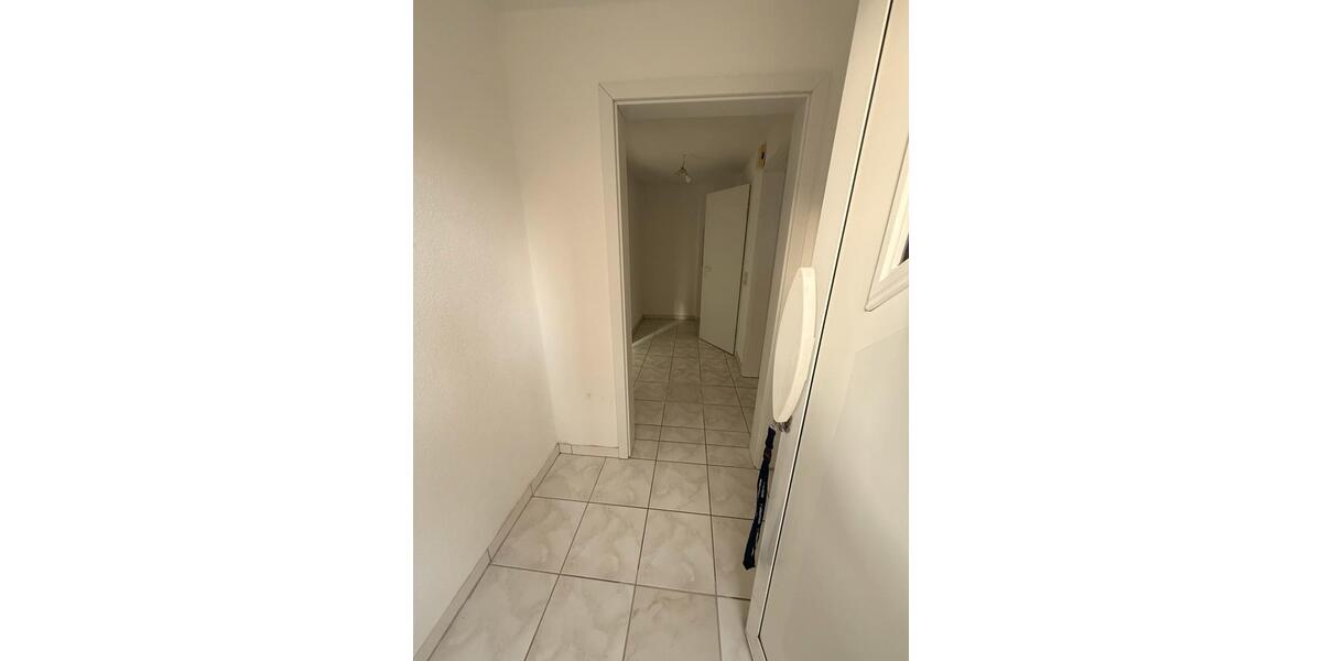 Etagenwohnung Hanau Großauheim - 1 Zimmer, 33 m&sup2;, 450&euro; | Angebot:25637978