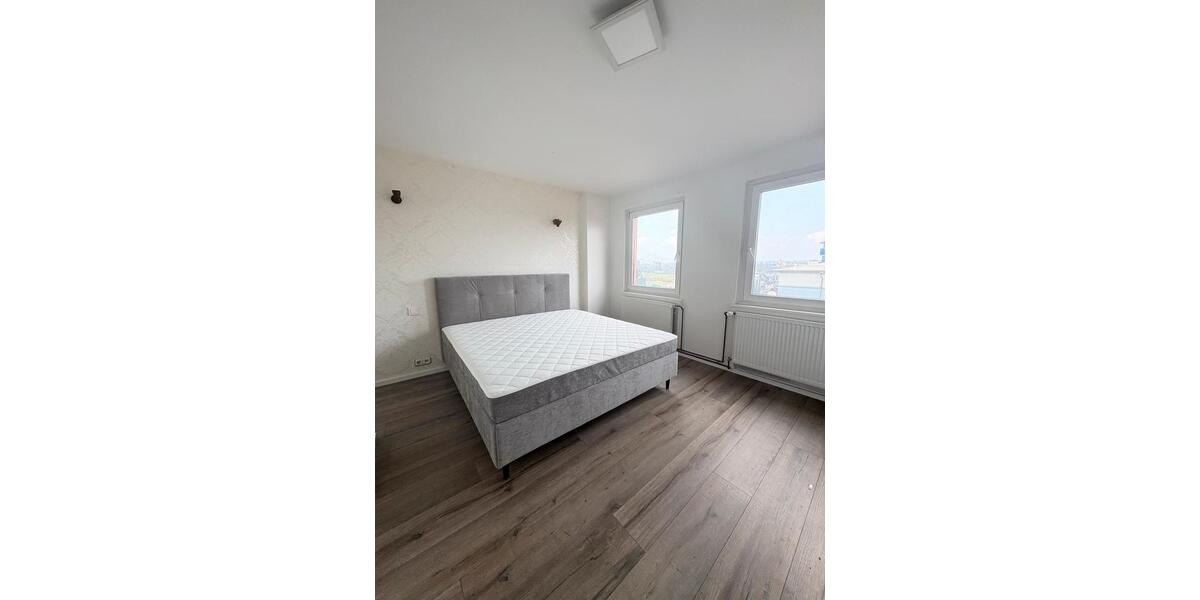 Dachgeschoßwohnung Frankfurt am Main Oberrad - 2 Zimmer, 57 m&sup2;, 1.200&euro; | Angebot:25870476