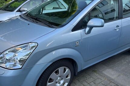 Toyota Corolla Verso 184.000 km 3.100 &euro; Eschborn 65760