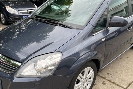 Opel Zafira 82.000 km 6.990 &euro; Dreieich 63303