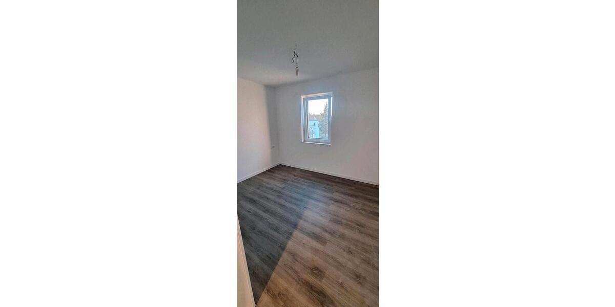 Etagenwohnung Großkrotzenburg - 4 Zimmer, 90 m&sup2;, 1.500&euro; | Angebot:26407517