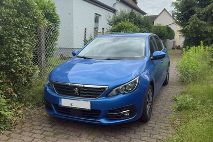 Peugeot 308 99.000 km 12.790 &euro; Rosbach v.d.H. 61191