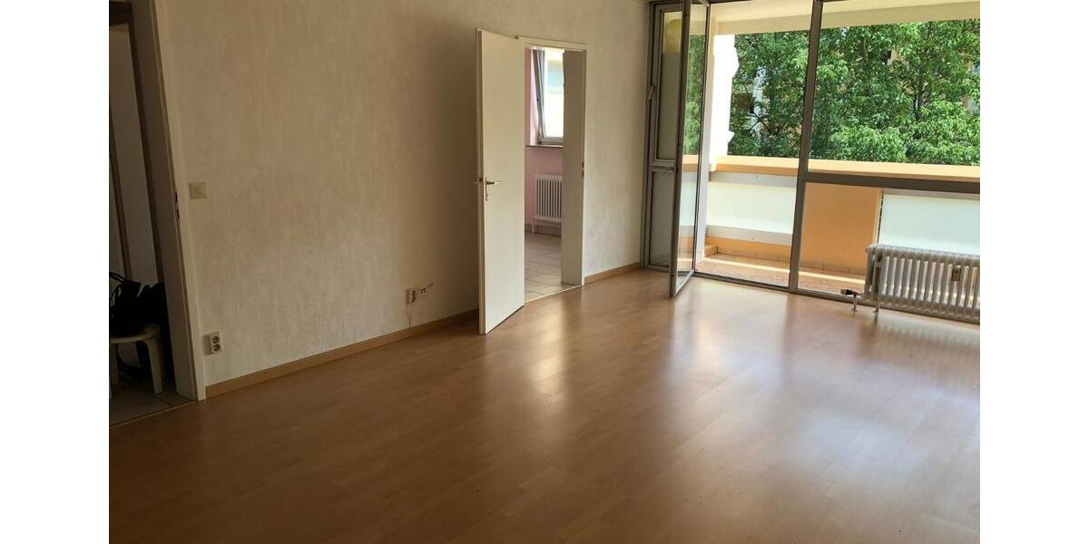 Etagenwohnung Frankfurt am Main Nord-Ost - 3 Zimmer, 83 m&sup2;, 1.250&euro; | Angebot:26705444