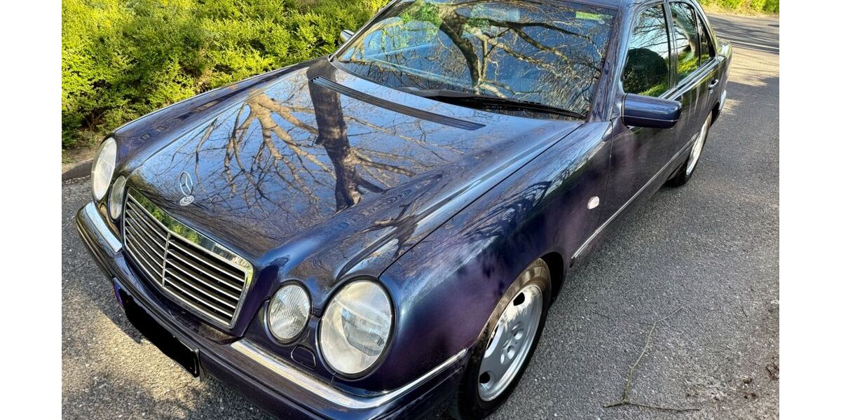 Mercedes-Benz 230 95.700 km 8.750 &euro; Hofheim 65719