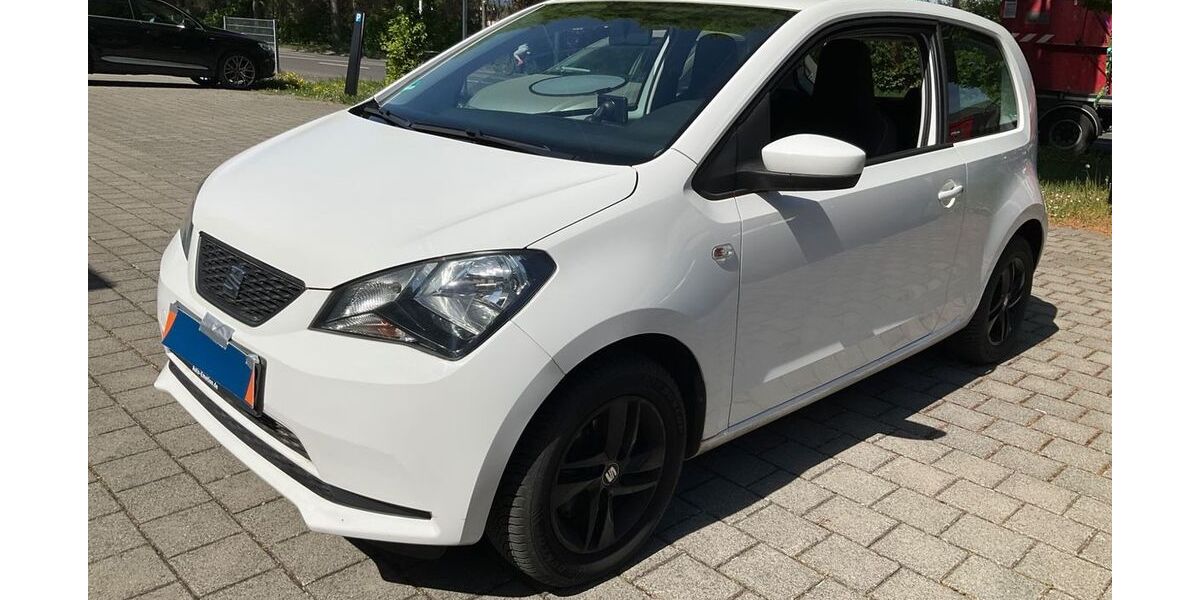 Seat Mii 103.987 km 4.300 &euro; FRANKFURT 65933