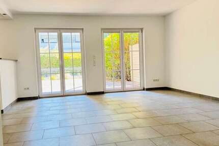 Wohnung Hanau Kesselstadt - 3 Zimmer, 95 m&sup2;, 1.300&euro; | Angebot:27161596