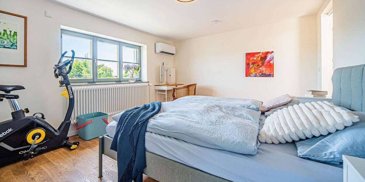 Etagenwohnung Frankfurt am Main Praunheim - 4 Zimmer, 125 m&sup2;, 3.500&euro; | Angebot:26824535