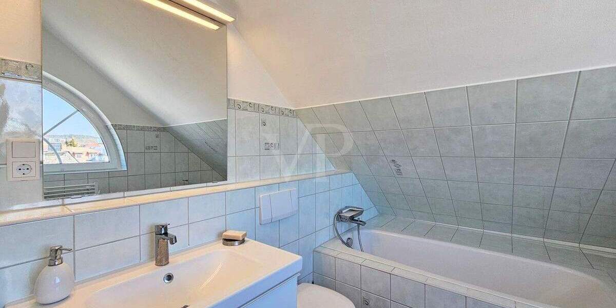 Etagenwohnung Usingen - 4 Zimmer, 93 m&sup2;, 299.000&euro; | Angebot:25214152