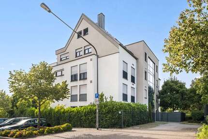 Wohnung Frankfurt am Main Bonames - 4 Zimmer, 106 m&sup2;, 2.250&euro; | Angebot:27303380