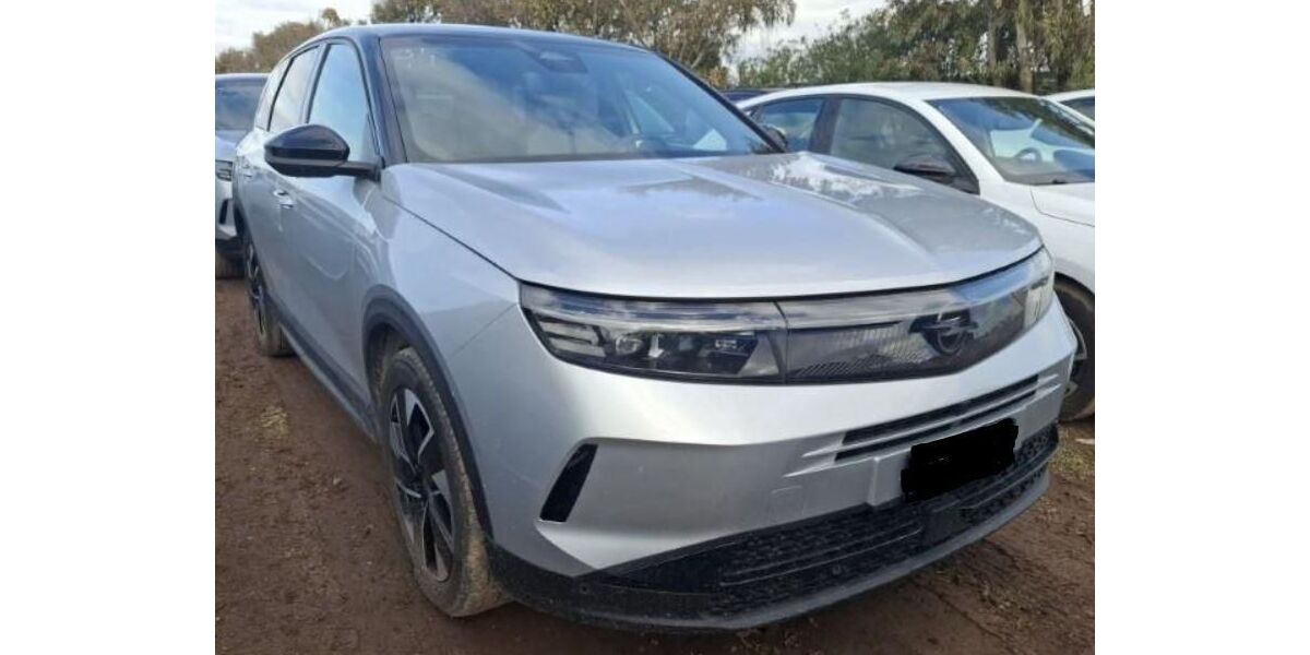 Opel Grandland (X) 27.664 km 25.280 &euro; Rüsselsheim 65428