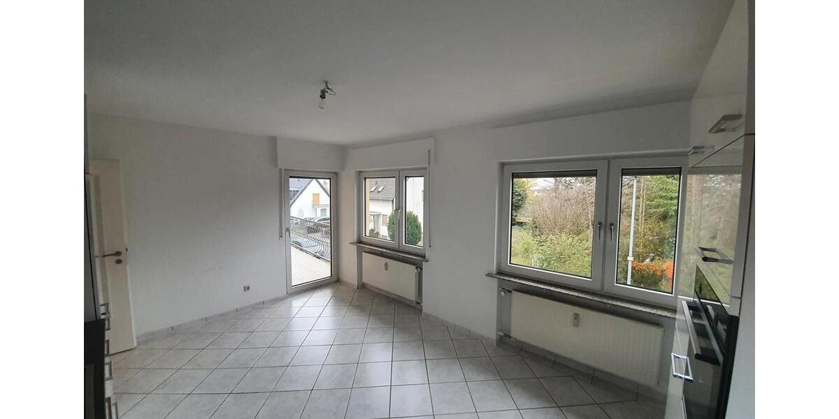 Etagenwohnung Flörsheim am Main - 3 Zimmer, 81 m&sup2;, 900&euro; | Angebot:26388737