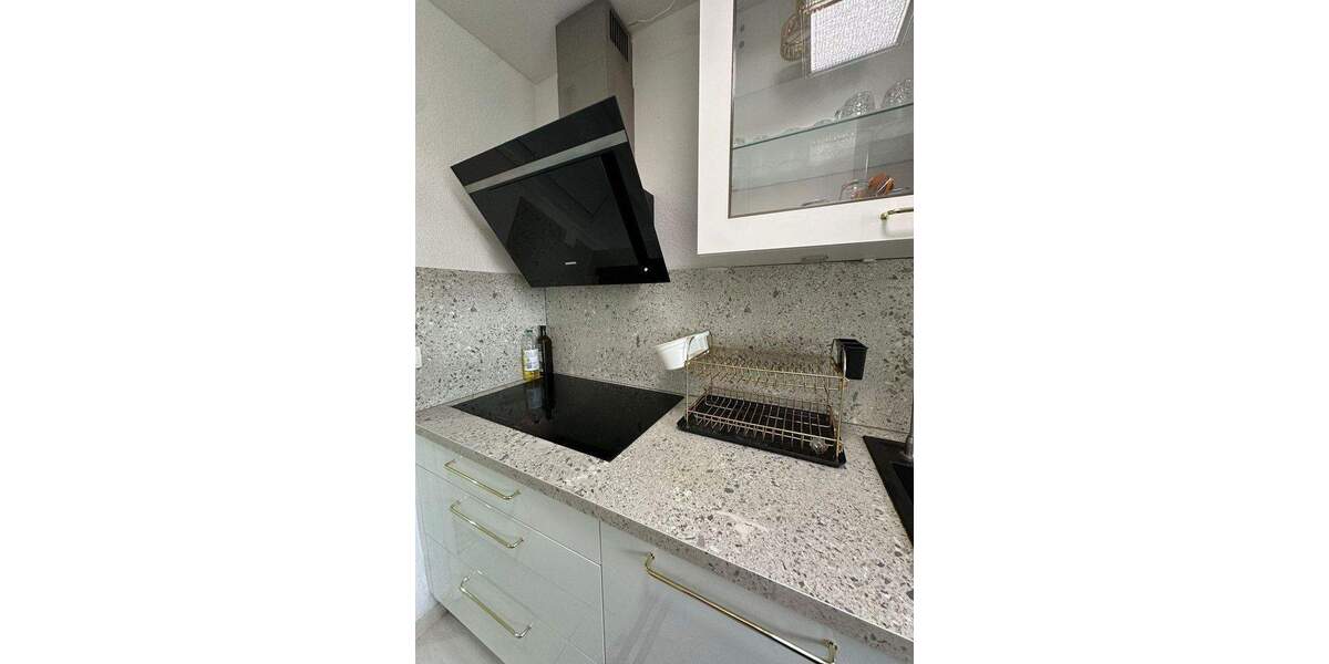 Provisionsfrei Moderne, kernsanierte 3-Zimmer Wohnung *Tiefgarage* Balkon 3 zimmer