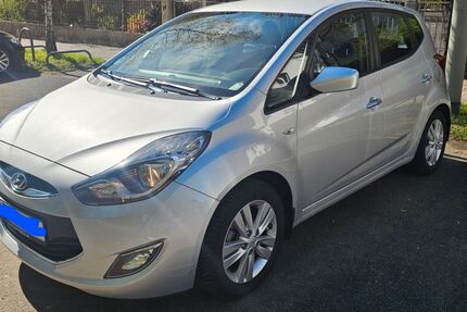 Hyundai ix20 89.000 km 9.800 &euro; Frankfurt 60596