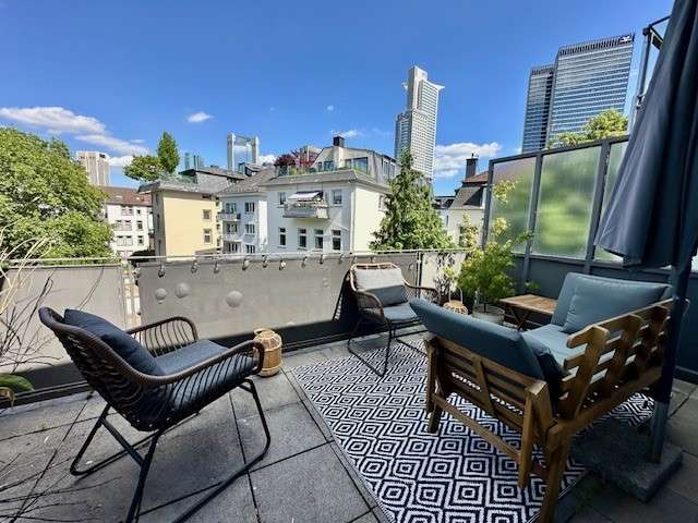 Etagenwohnung Frankfurt am Main Bockenheim - 3 Zimmer, 100 m&sup2;, 1.950&euro; | Angebot:24836937