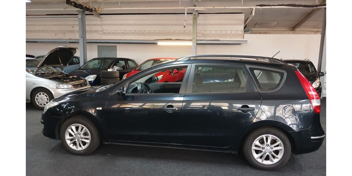 Hyundai i30 126.000 km 4.350 &euro; Rüsselsheim 65428