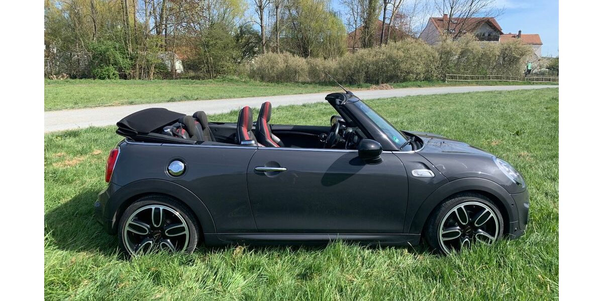 Mini Cooper S Cabrio 82.800 km 20.900 &euro; Bad Nauheim 61231