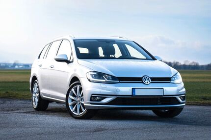 VW Golf 4.674 km 21.890 &euro; Steinbach Taunus 61449