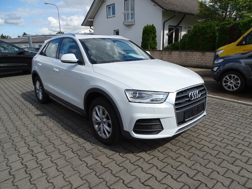 Audi Q3 2,0 TDI design quattro S-tronic, MMI+, Panorama 97.897 km 20.390 € Rodgau 63110