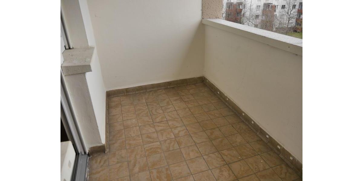 Etagenwohnung Hanau - 2 Zimmer, 53 m&sup2;, 616&euro; | Angebot:25772156