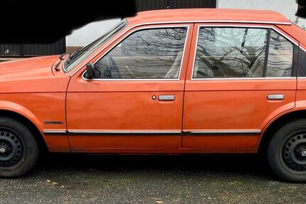 Opel Kadett 103.000 km 1.300 &euro; Frankfurt am Main 60596