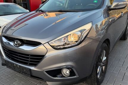 Hyundai ix35 118.862 km 8.999 &euro; FRANKFURT AM MAIN 60488