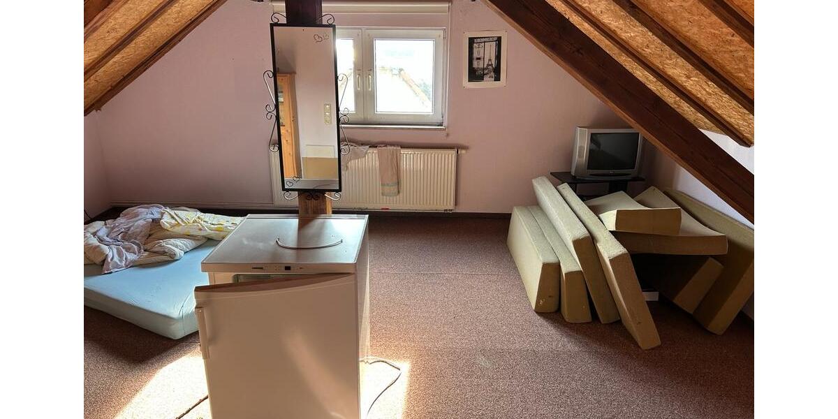 Einfamilienhaus Florstadt - 8 Zimmer, 280 m&sup2;, 2.000&euro; | Angebot:19188722