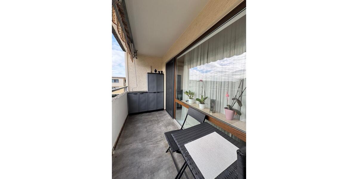 Etagenwohnung Dietzenbach - 4 Zimmer, 82 m&sup2;, 285.000&euro; | Angebot:24090085
