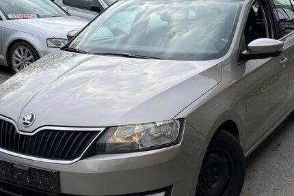 Skoda Rapid 65.000 km 6.999 &euro; Frankfurt am Main 65933