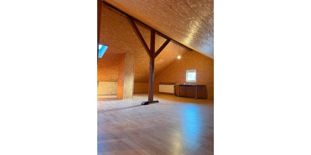 Maisonettenwohnung Karben - 3 Zimmer, 130 m&sup2;, 1.100&euro; | Angebot:25656952