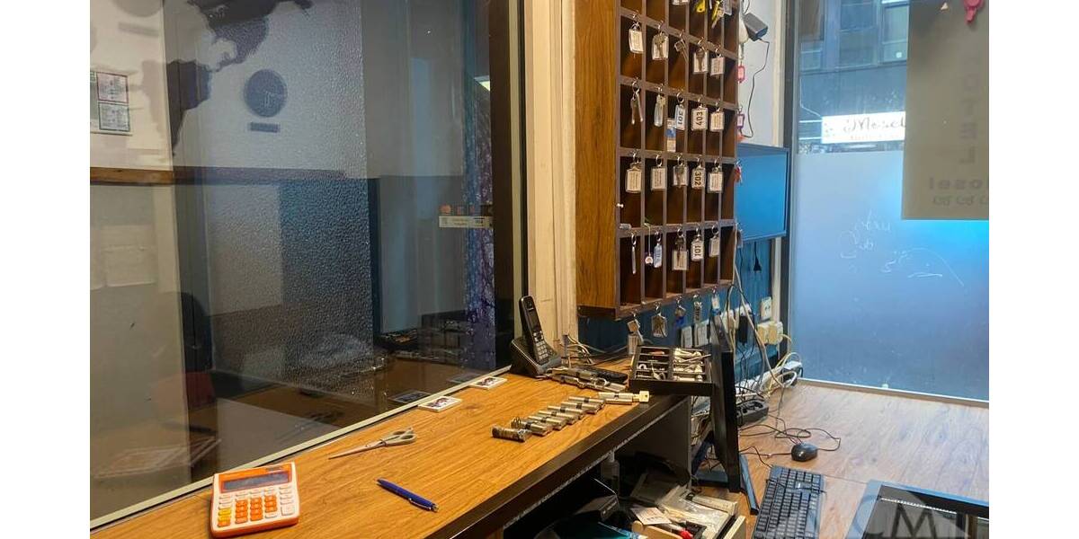 Gewerbeobjekt Frankfurt am Main / Bahnhofsviertel Bahnhofsviertel - 2 Zimmer, 15.000&euro; | Angebot:24056739