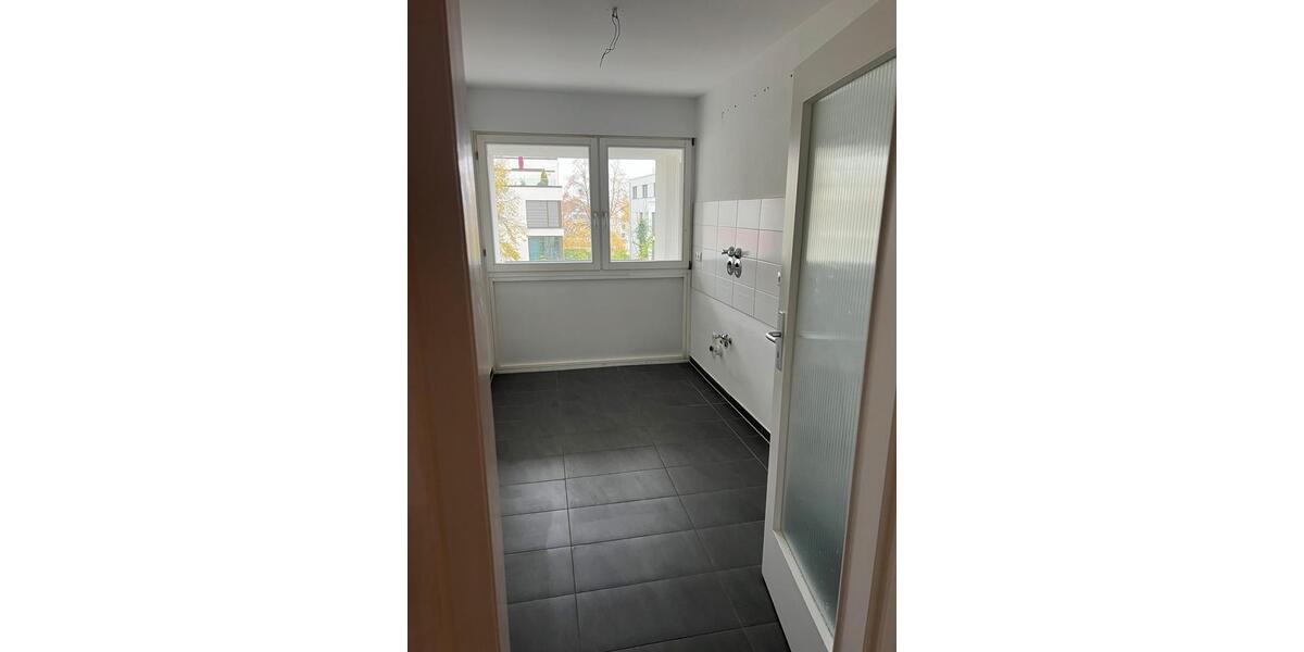 Top gelegene Wohnung in Bad Soden mit 2ZKB und TG Stellpatz 2 zimmer