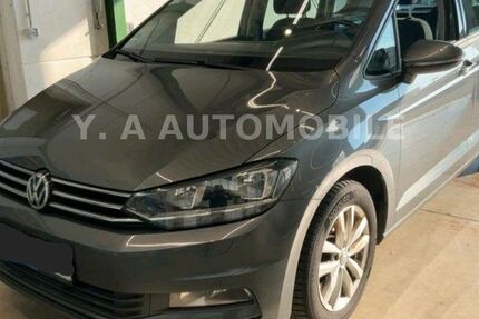 VW Touran 193.752 km 11.350 &euro; Frankfurt am Main 65931