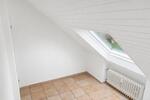 Dachgeschoßwohnung Wöllstadt - 2.5 Zimmer, 59 m&sup2;, 870&euro; | Angebot:26521824