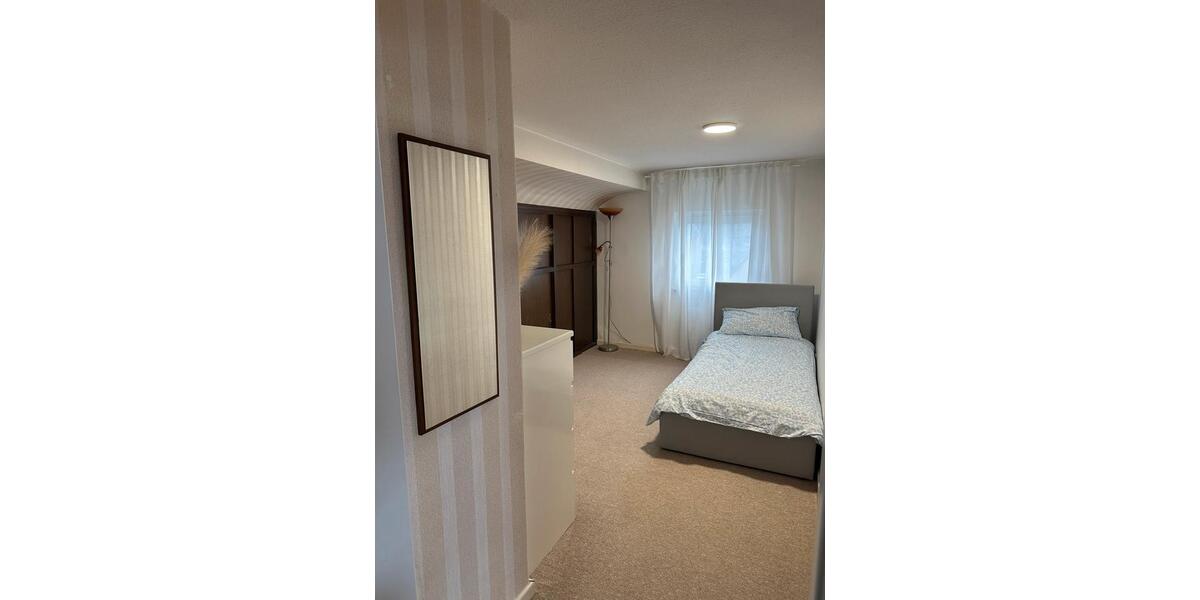 Dachgeschoßwohnung Altenstadt - 3.5 Zimmer, 70 m&sup2;, 750&euro; | Angebot:25048988