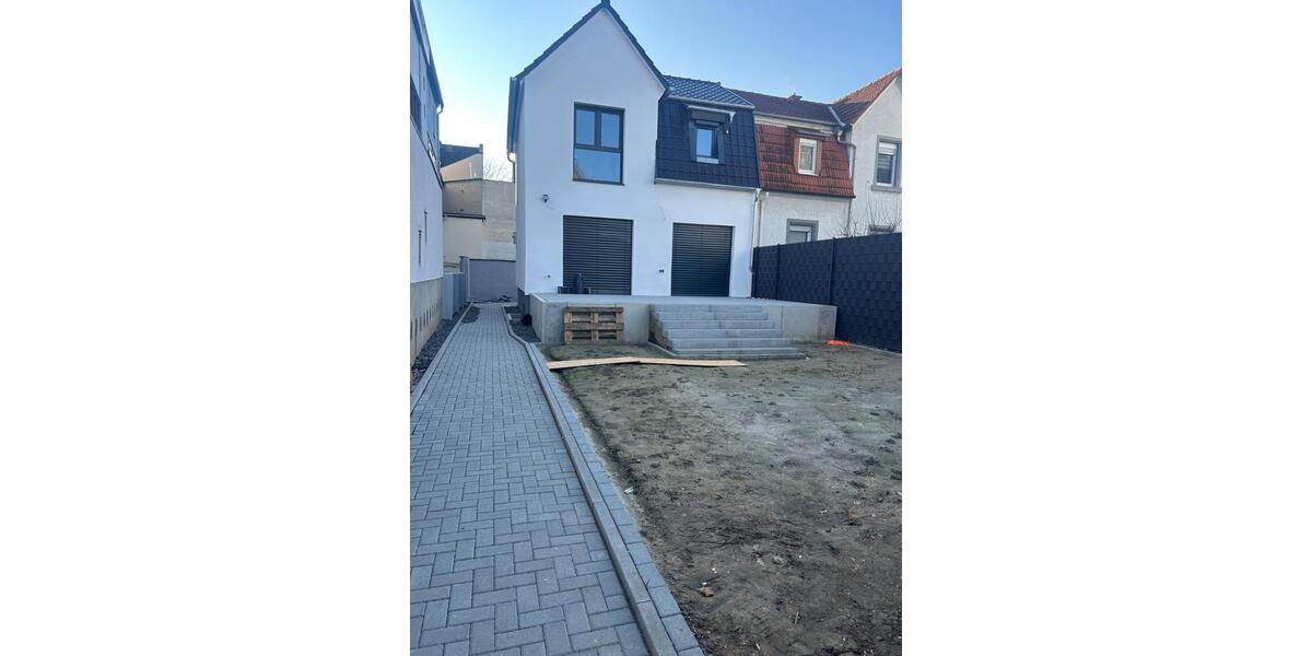 Exklusive Doppelhaushälfte mit 4 Zimmern in Ginsheim-Gustavsburg 4 zimmer