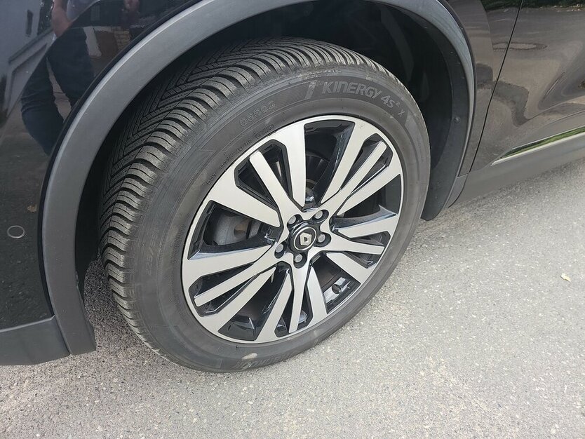 Koleos Initiale Paris 4x4 Scheckheft gepflegt