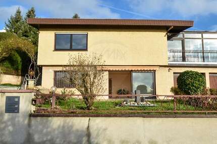 Haus zum Kaufen in Karben 540.000 € 208 m² 6 zimmer