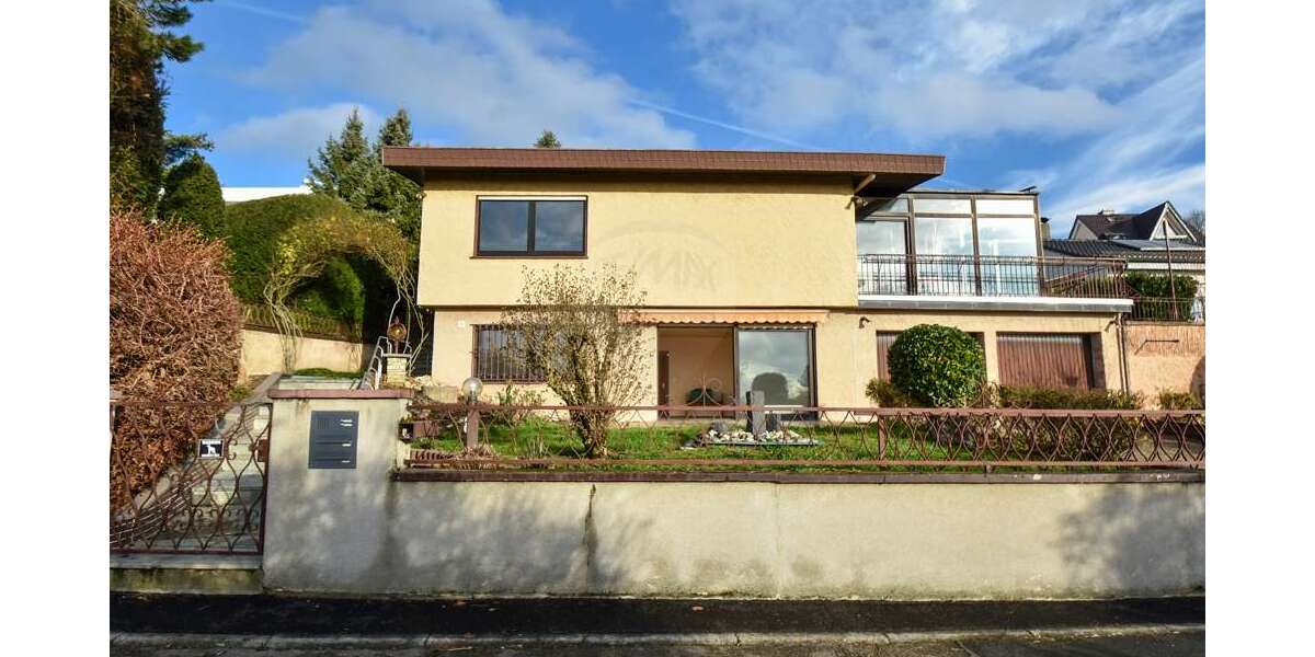 Haus zum Kaufen in Karben 540.000 € 208 m² 6 zimmer