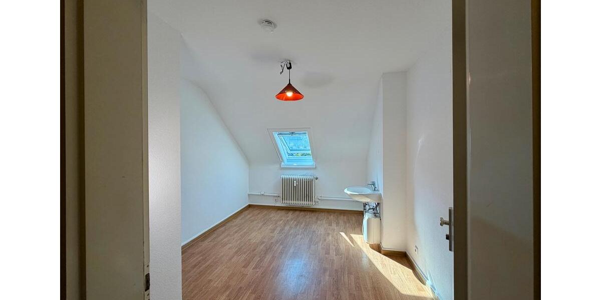 Etagenwohnung Frankfurt am Main Bergen-Enkheim - 1 Zimmer, 11 m&sup2;, 250&euro; | Angebot:26131071