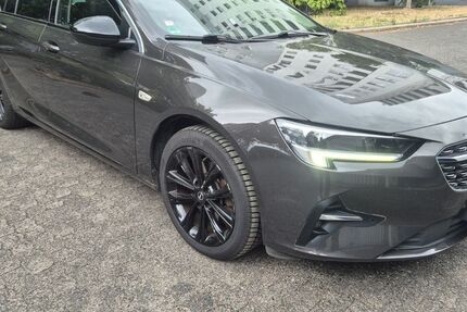 Opel Insignia 136.000 km 14.250 &euro; Frankfurt 60389