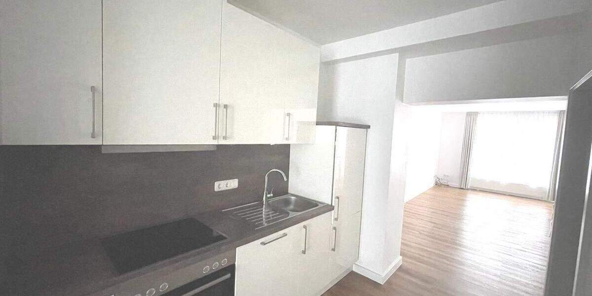 Etagenwohnung Frankfurt am Main Nordend-West - 2 Zimmer, 67 m&sup2;, 1.400&euro; | Angebot:26017111