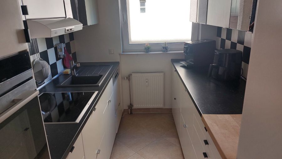 Provisionsfrei* Sanierte 3-Zimmer-Wohnung m. großem Balkon & Garage in Frankfurt Oberrad *NEUER PREIS* - Etagenwohnung Frankfurt am Main Oberrad | Angebot:25355546