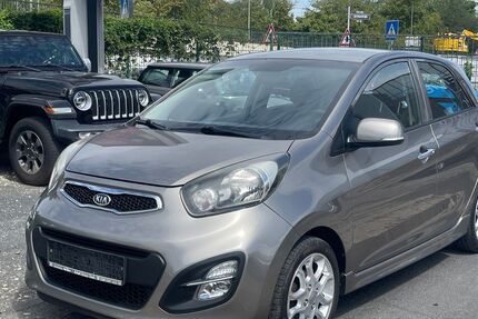 Kia Picanto 107.709 km 7.890 &euro; Frankfurt am Main 65933