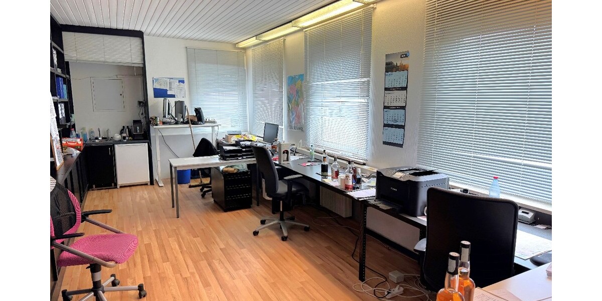 albero:) Halle und Büros 7 zimmer