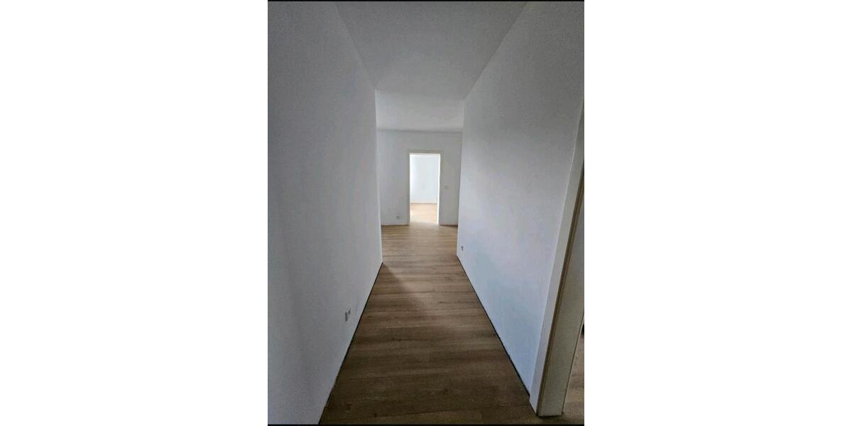 schöne 2,5 Zimmer Wohnung zu vermieten frisch saniert 2.5 zimmer