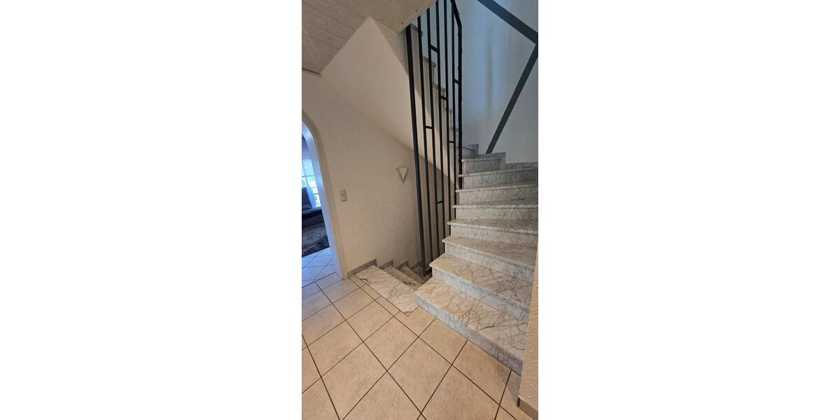 Mehrfamilienhaus, Wohnhaus Nidderau - 8.5 Zimmer, 215 m&sup2;, 600.000&euro; | Angebot:26944564