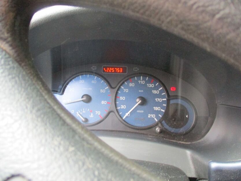 Citroen Berlingo 225.742 km 3.750 € Niedernhausen 65527