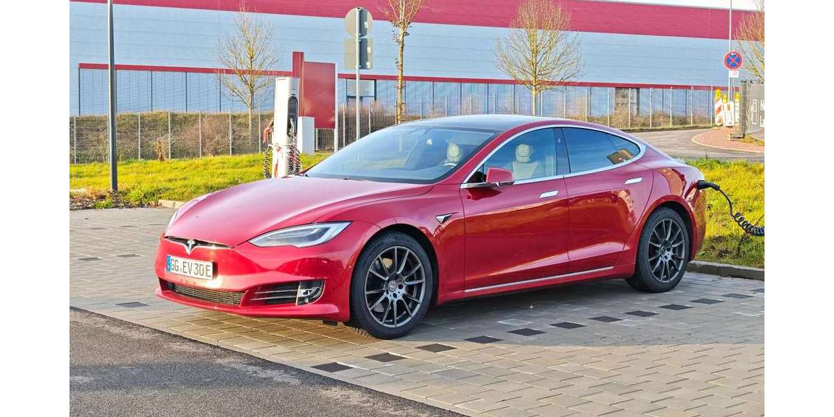 Tesla Model S 122.000 km 22.500 &euro; Trebur 65468