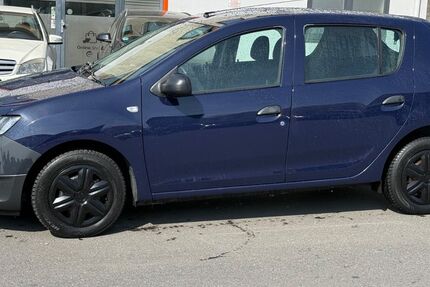 Dacia Sandero 73.000 km 5.799 &euro; Frankfurt am Main 60314